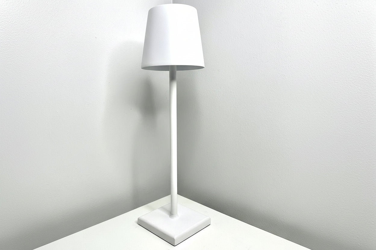 Cordless LED Table Lamp 0